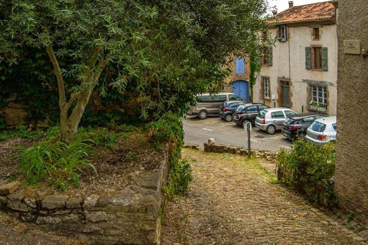 Rue Du Barri *